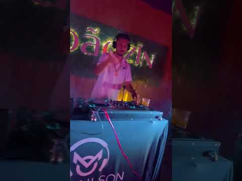 Cena do show de DJ Mailson Oliveira