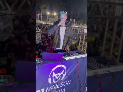 Cena do show de DJ Mailson Oliveira